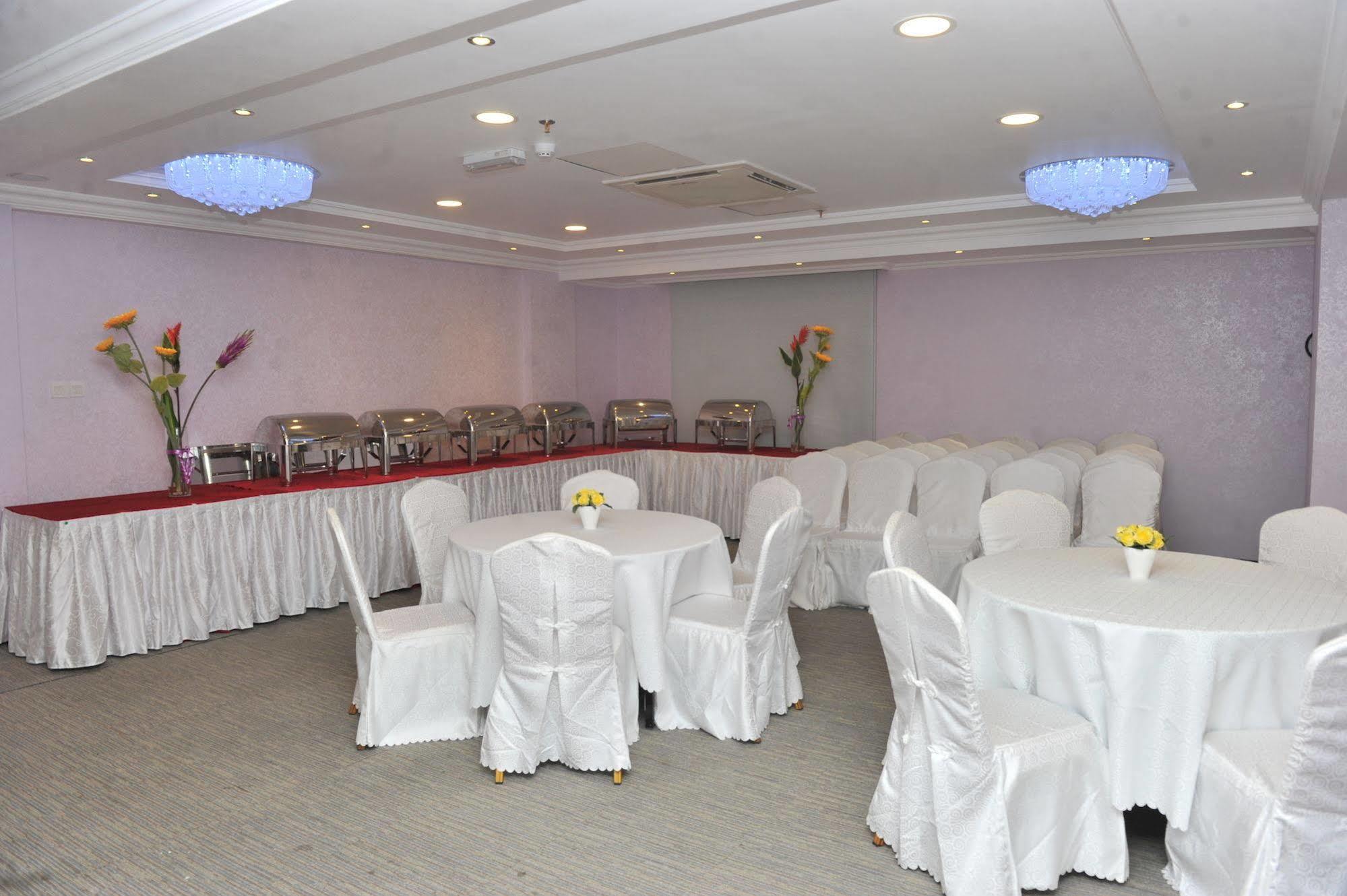 Hotel Al Reef Maskat